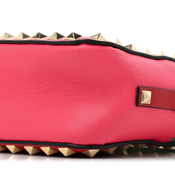 【VALENTINO GARAVANI】Rockstud クロスボディポーチバッグ Valentino Garavani Rockstud Crossbody Bag | Pink | FARFETCH