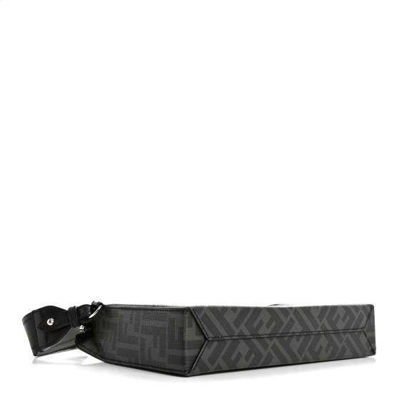FENDI  黒 ナイロン製未使用品17日迄セール FENDI Patent FF 1974 Embossed Medium Shopping Flap Bag Black