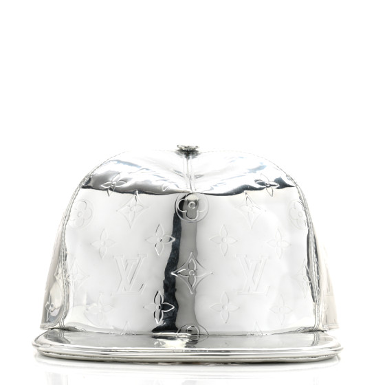 LOUIS VUITTON Monogram Mirror Mirror Cap 60 Silver 1683376