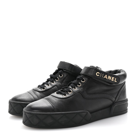 エレガント◆送料込♪【CHANEL】スニーカー Calfskin & Black Chanel Calfskin Sneaker 