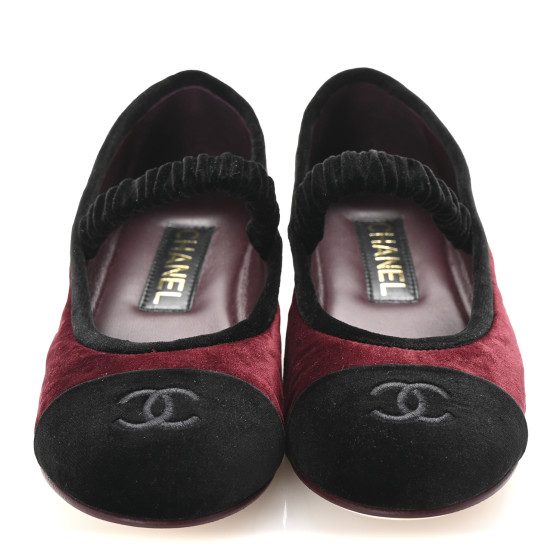 優雅に揺れるベルベット【CHANEL】MaryJanes Velvet CHANEL Velvet Mary Jane Flats 37 Burgundy Black 1688647