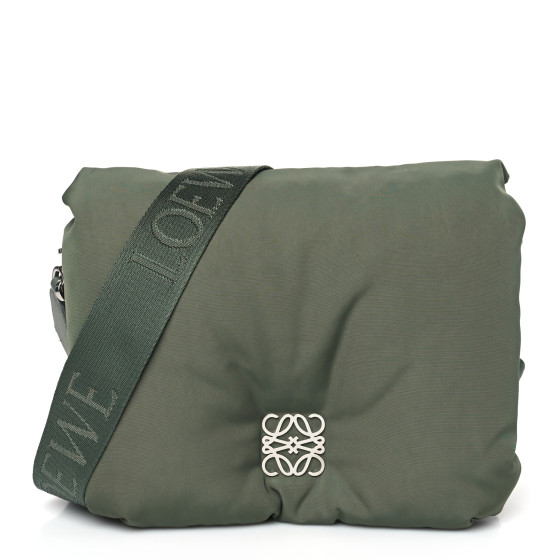 LOEWE セール★ GOYA PUFFER BAG★DARK KHAKI GREEN Loewe Puffer Goya in shiny nappa lamskin | Designers Bag