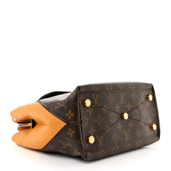 LOUIS VUITTON Monogram Ostrich Lizard Majestueux PM Yellow