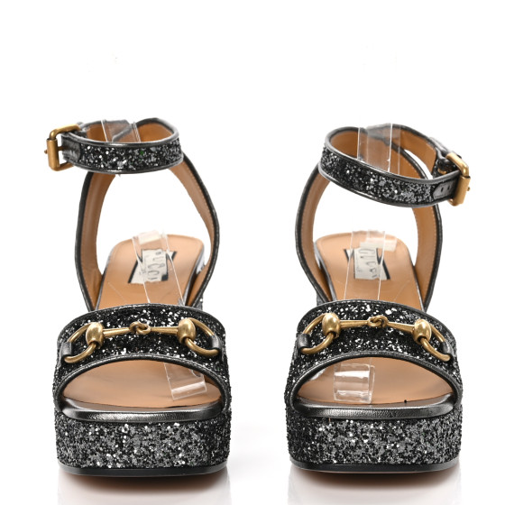 ミクGUCCI GGパターン クロッグサンダル ベージュ/ネイビー　8.5 定番人気【GUCCI】GGエンブレム ミニバケットバッグ (GUCCI