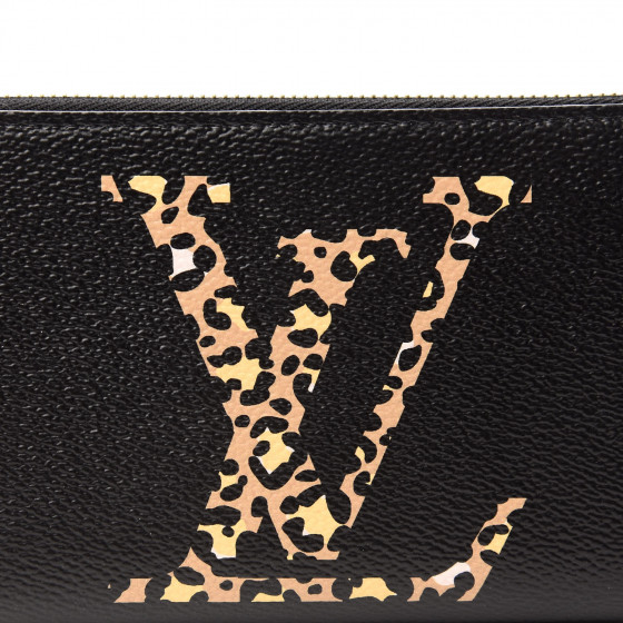 LOUIS VUITTON Monogram Giant Jungle Zippy Wallet Black