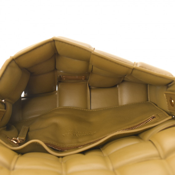 【BOTTEGA VENETA】Padded Cassette Bag Acorn BOTTEGA VENETA Nappa Maxi Intreccio Padded Cassette