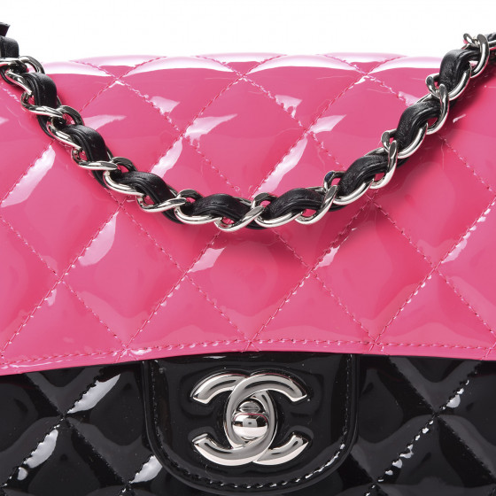 【black♡pinkで可愛い】CHANEL 手袋 CHANEL Patent Calfskin Quilted Bi-Color Mini Rectangular
