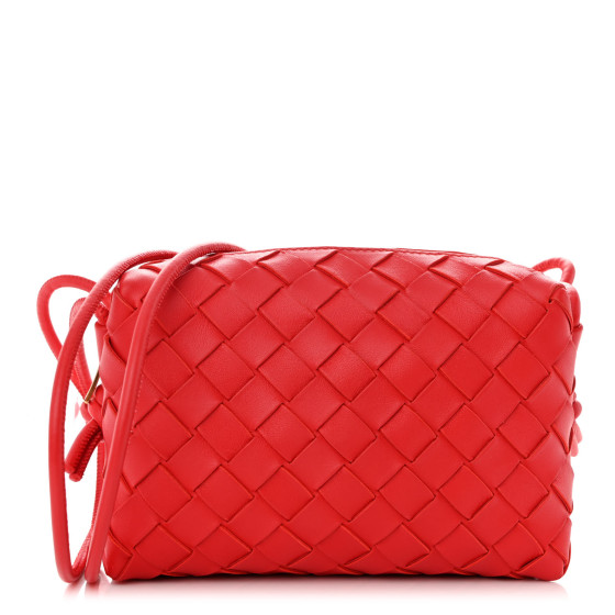 バッグ・カバンその他 BOTTEGA VENETA Loop Camera Bag in Woven Nappa BOTTEGA VENETA Nappa Intrecciato Medium Loop Camera Bag