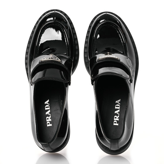 関税込◆送料無料！【PRADA】llic 50mm ローファー Prada Black Leather Rubber Triangle Logo Linea Rossa Loafer