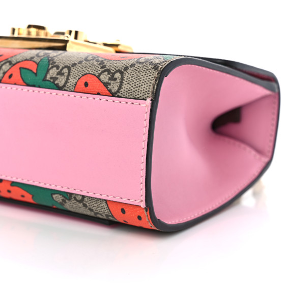 ショルダーバッグ・ポシェット Padlock Gg Strawberry Small Shoulder Bag Gucci Padlock Gg Strawberry Small Shoulder Bag - Runway Catalog