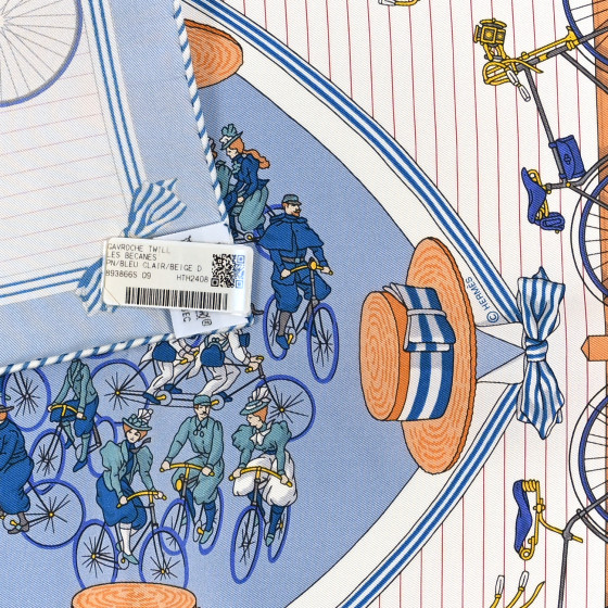 HERMES Silk Vintage Les Becanes Scarf 70 Bleu Clair Beige