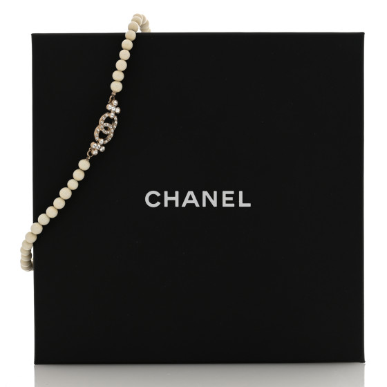CHANEL - ちょこ CHANEL Enamel Crystal CC Flower Choker Necklace White Light
