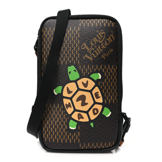 【TTGD】TORTOISE POUCH【BLACK】 LOUIS VUITTON X NIGO Giant Damier Ebene Tortoise Double