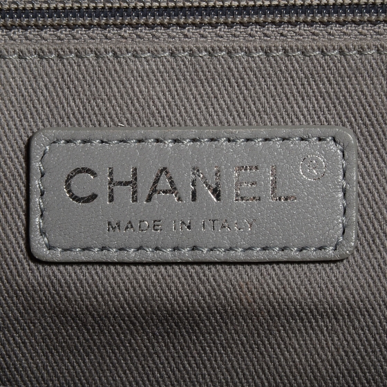 CHANEL様 CHANEL Graffiti Printed Canvas Medium Backpack Grey 86315