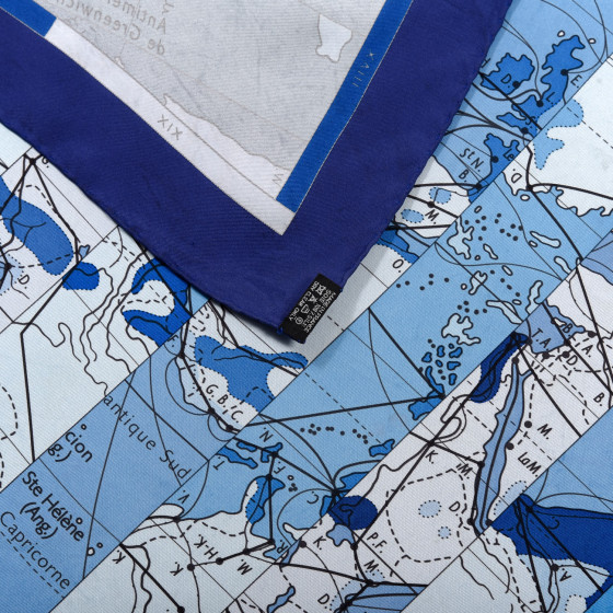 エルメス ルモンド カシシル Le Monde d'Hermes エルメス カシシル Le Monde d'Hermes ルモンド 他色も買付