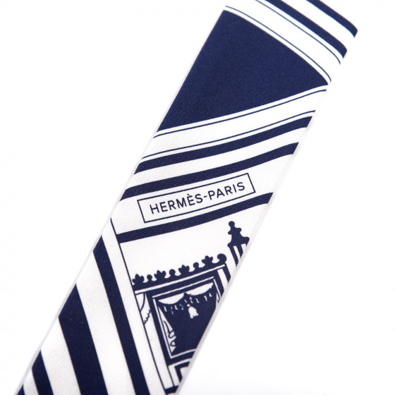 HERMES Silk Washington's Carriage Detail Twilly Marine White