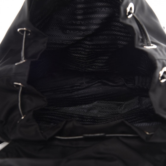 ★関税送料込 PRADA★ヴィンテージ TESSUTO ROBBOT バックパック s-l1200.jpg