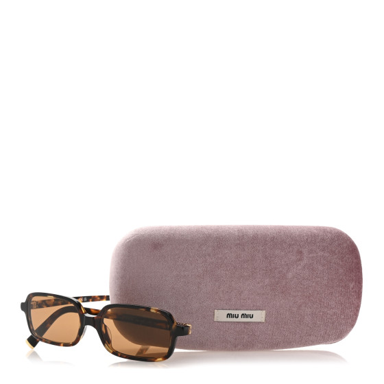 サングラス (W) Miu Miu Regard Sunglasses Camel Beige Lenses Acetate Miu Miu Miu Regard Sunglasses - Camel Lenses | Editorialist