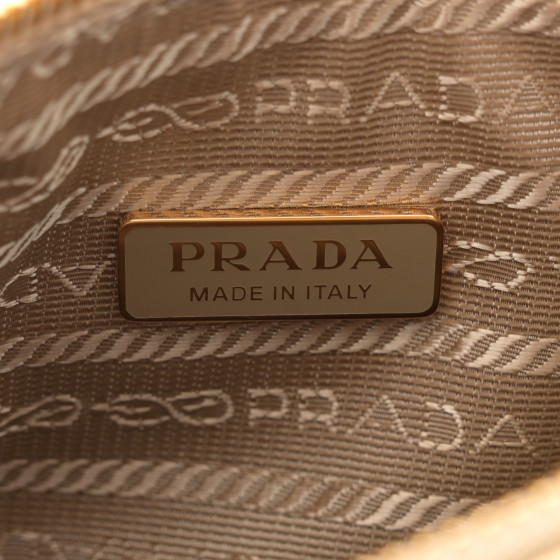 古*福様 PRADA 1990s llic shoulder bag Prada - White Saffiano Leather Mini Chain Shoulder Bag