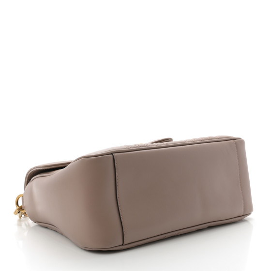 GUCCI  GG MARMONT  ショルダーバッグ PORCELAIN ROSE GUCCI Calfskin Matelasse Small GG Marmont Shoulder Bag
