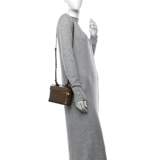 ポーチ Bottega Veneta Bang Bang BOTTEGA VENETA Calfskin Intrecciato Bang Bang Vanity Case