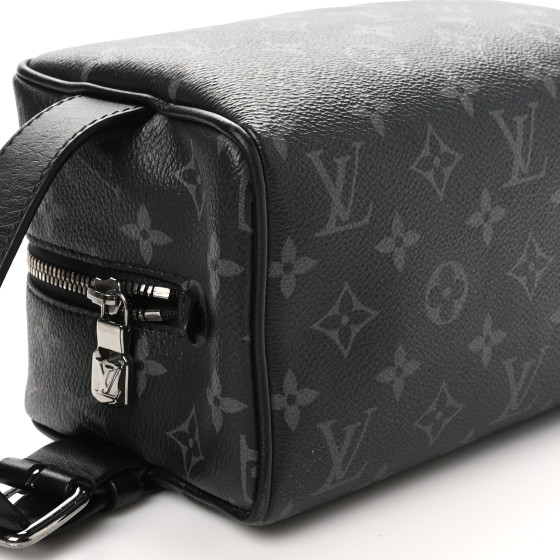 在庫少 希少【LOUIS VUITTON】Dopp Kit Monogram Eclipse Canvas Louis Vuitton Dopp Kit Monogram Eclipse Canvas in Canvas