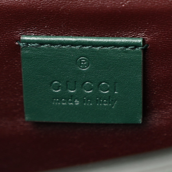 GUCCI ミニポーチ　チャーム　グリーン GUCCI ミニポーチ チャーム グリーン