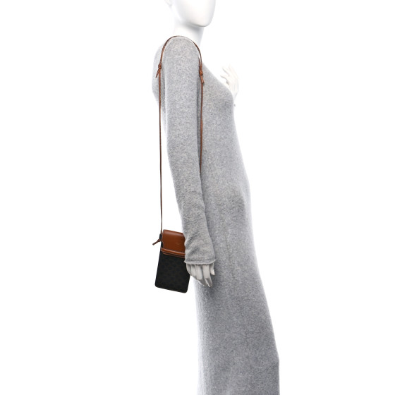 関税込★CELINE★Phone Pouch Flap Triomphe Canvas Lambskin CELINE Triomphe Canvas Lambskin Phone Pouch With Flap White