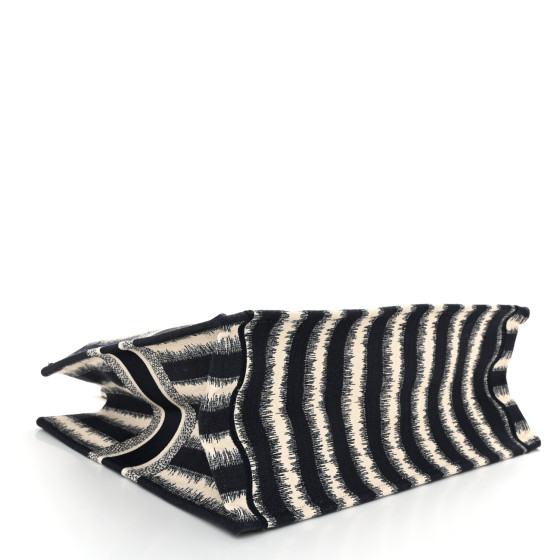ディオールバック CHRISTIAN DIOR Canvas Embroidered Large Striped Book Tote