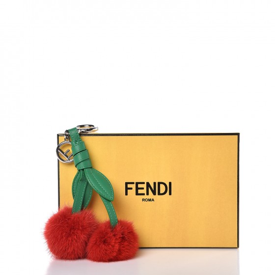 FENDI。いちごミンク FENDI Mink Fur Vitello Dolce F is Fendi Cherry Bag Charm