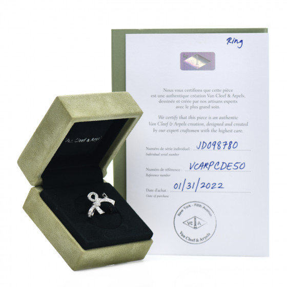 VAN CLEEF & ARPELS 18K White Gold Diamond Ruban Between The