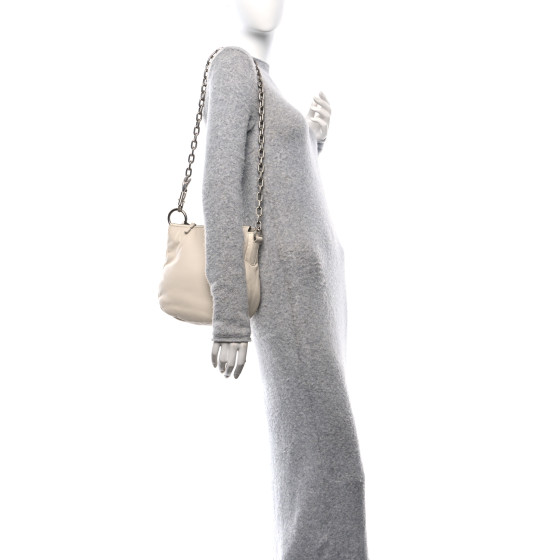 ショルダーバッグ・ポシェット Burberry SS24 'Knight' small shoulder bag (8081676 SOAP) Cream 'Knight Small' shoulder bag Burberry