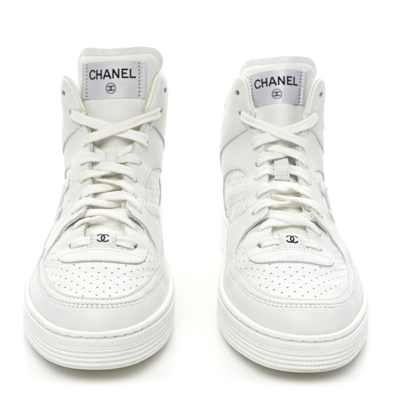 CHANEL 
イルミネイティングブラッシュパウダー 151.788 E4DBDADF-06B2-4171-89AD-