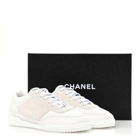 CHANEL ホワイト 37ハーフ 美品 中古・古着通販】CHANEL (シャネル) ココマークスニーカー