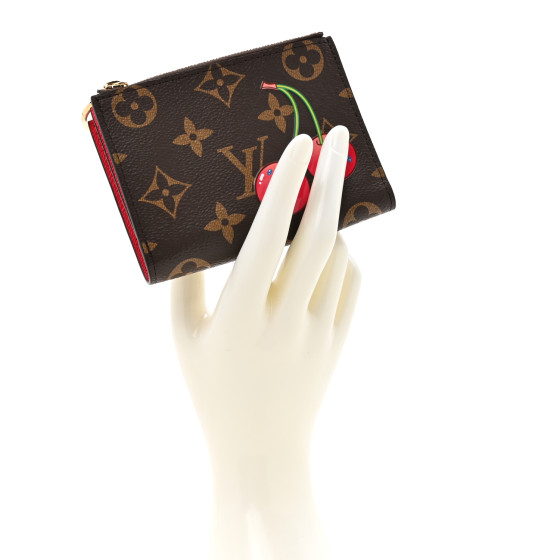 【マルチ使用】Louis Vuitton LV x TM リサ・ウォレット マルチ使用】Louis Vuitton LV x TM リサ・ウォレット LV x TM