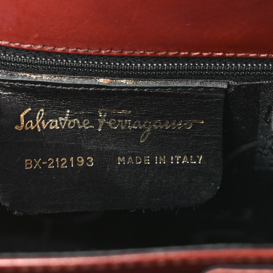 Tシャツ・カットソー SALVATORE FERRAGAMO Burgundy Nylon Blend Top SALVATORE FERRAGAMO Brushed Off Calfskin Small Iconic Top