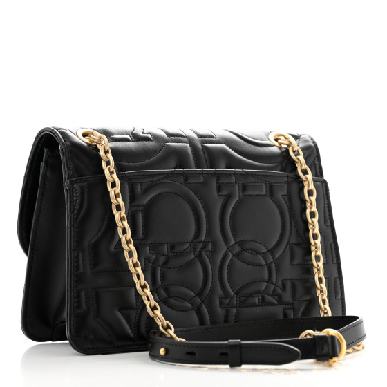 ショルダーバッグ・ポシェット Ferragamo Matelasse Design Black Calfskin Bag Ferragamo Matelassé Crossbody Bag in Black | Lyst
