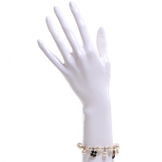 CHANEL Pearl CC Charm Bracelet 54770 | FASHIONPHILE