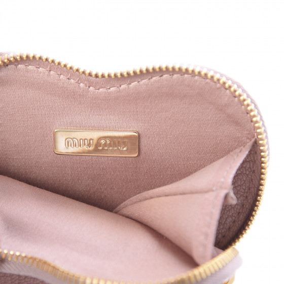 小物 miu miu heart charm leather coin case miu miu heart charm leather coin case - メルカリ