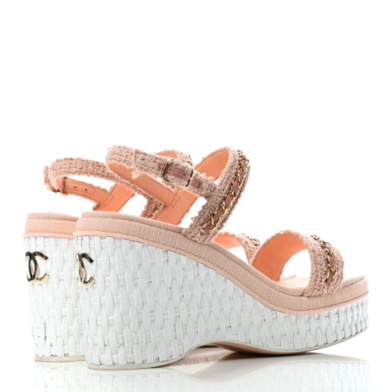 [CHANEL]★Pink Wood wedge Sandals Chanel Women's CC Wedge Sandals Tweed and Cork Pink 18274062