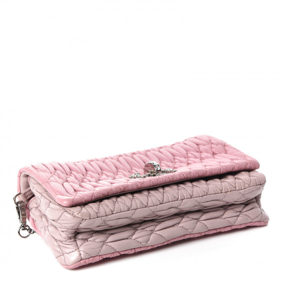 バッグ miumiu matelasse crystal hand bag pink Miu Miu Crystal-Strap Flap Bag Cameo Pink Matelasse Leather
