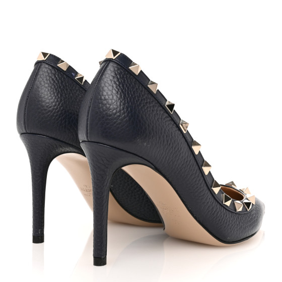 VALENTINO GARAVANI Pebbled Calfskin Rockstud 85mm Pumps 36