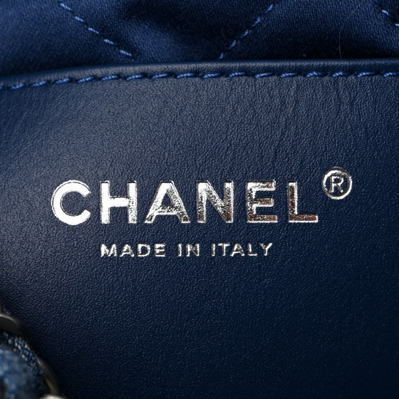 CHANEL150ML daishin CHANEL Washed Denim Quilted Studded Mini Chanel 22 Blue