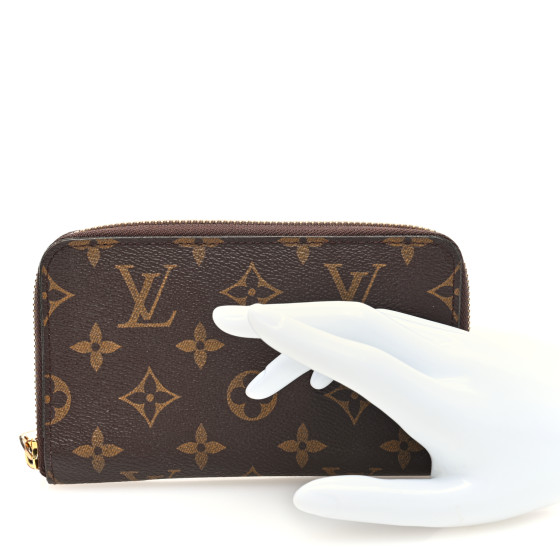 【希少】 LOUIS VUITTON 2016 LV Monogram Compact Wallet Authentic LOUIS VUITTON Monogram Compact Zip Bifold Zippy