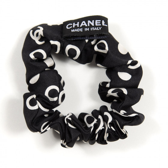 【CHANEL】CC Logo Twilly Dot Hair Scrunchie Black CHANEL Coco Polka Dot Silk Hair Scrunchie + Twilly Scarf