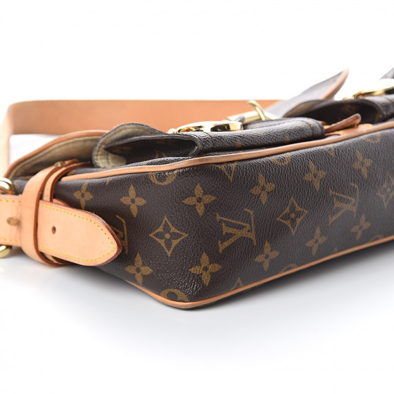LOUIS VUITTON Monogram Hudson PM 851236 | FASHIONPHILE