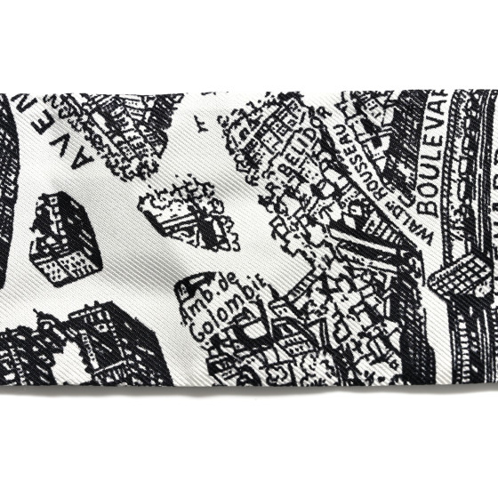【無料郵送/関税込/正規品】 (W) Dior Plan De Paris Mitzah Sca Plan de Paris Maxi Mitzah Scarf White and Chambray Blue Silk