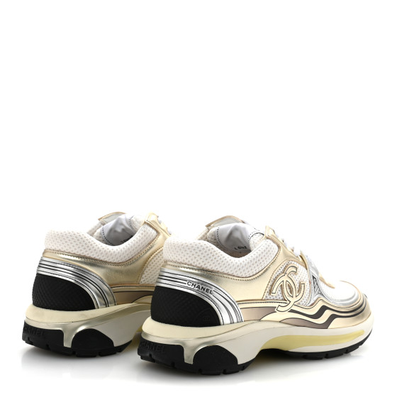 CHANEL white goldスニーカー38 1/2 CHANEL Fabric Laminated Calfskin Stretch CC Sneakers 38
