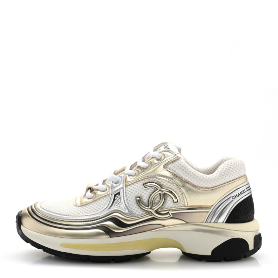 CHANEL white goldスニーカー38 1/2 CHANEL Fabric Laminated Calfskin Stretch CC Sneakers 38