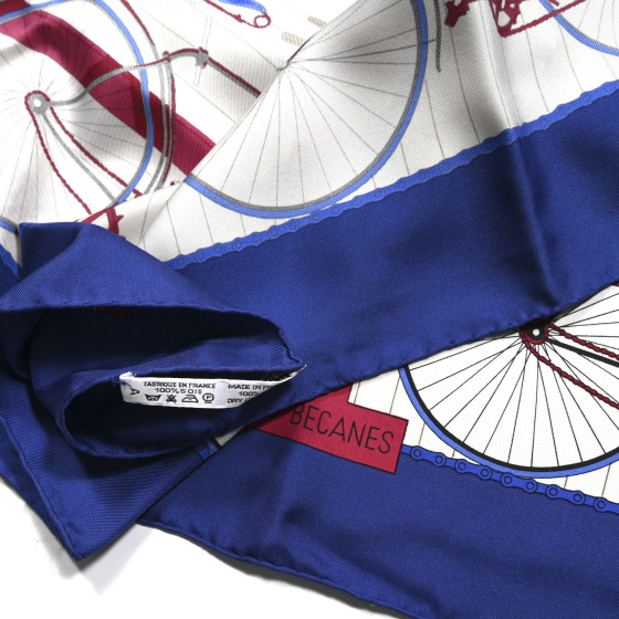 HERMES Silk Vintage Les Becanes Scarf 90 1712451 | FASHIONPHILE